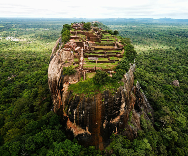 Sri Lanka Scenic Escape – Kandy, Nuwara Eliya & Bentota